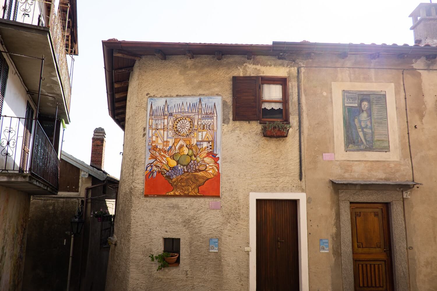 Varese// ARCUMEGGIA, il borgo dipinto