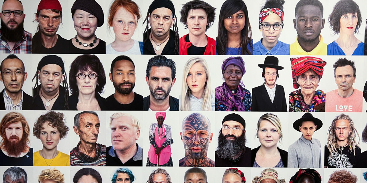 FOTOGRAFI// OLIVIERO TOSCANI, fotografia e provocazione
